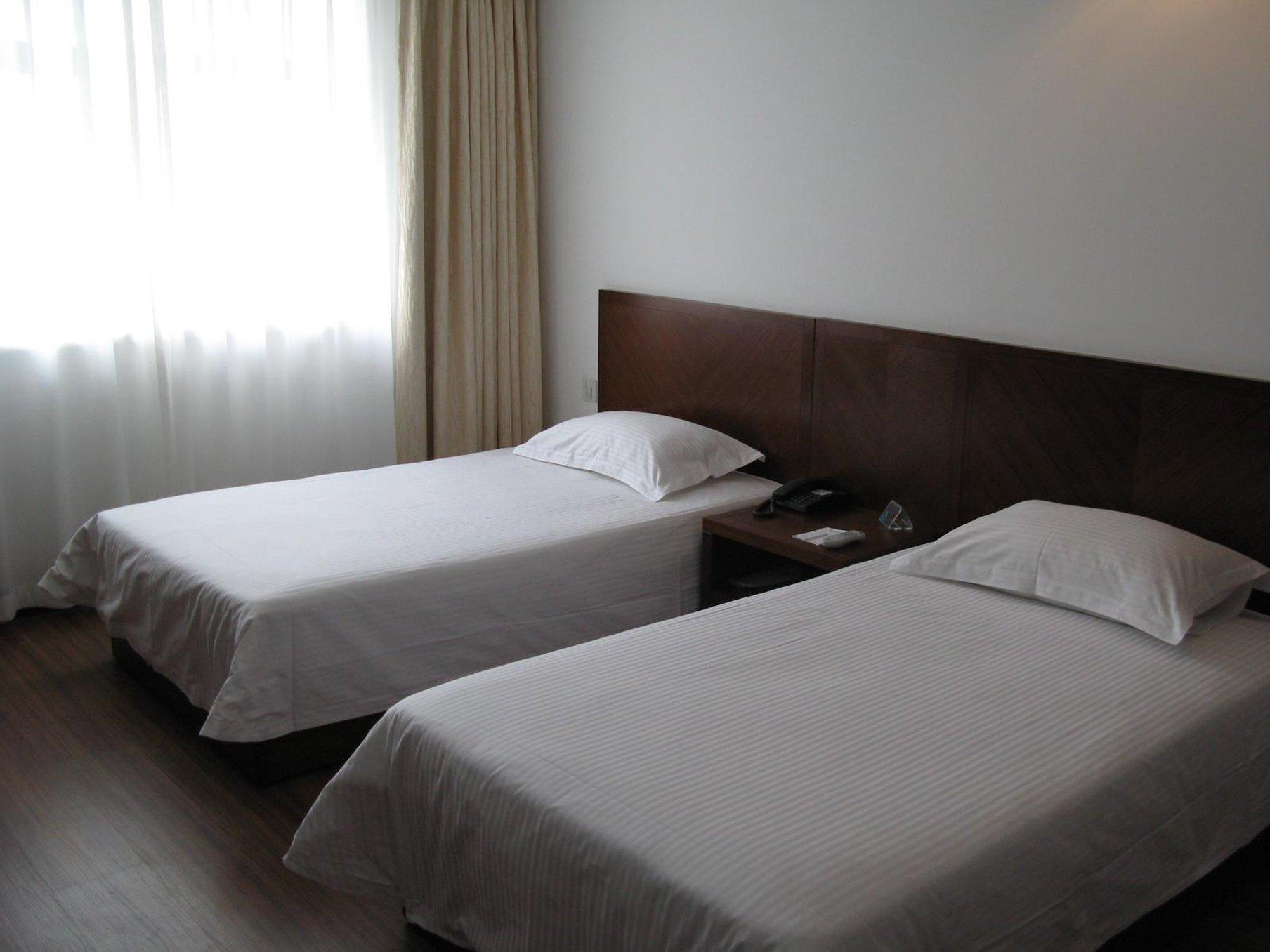Haiyan Hotel Shanghai Exterior photo